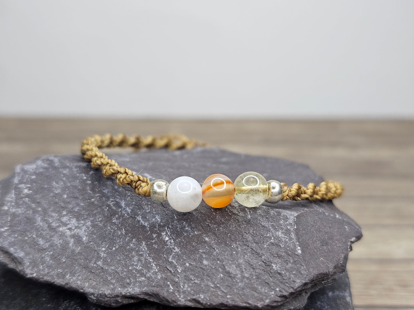 Pulsera trio para el equilibrio hormonal y el síndrome de ovario poliquístico